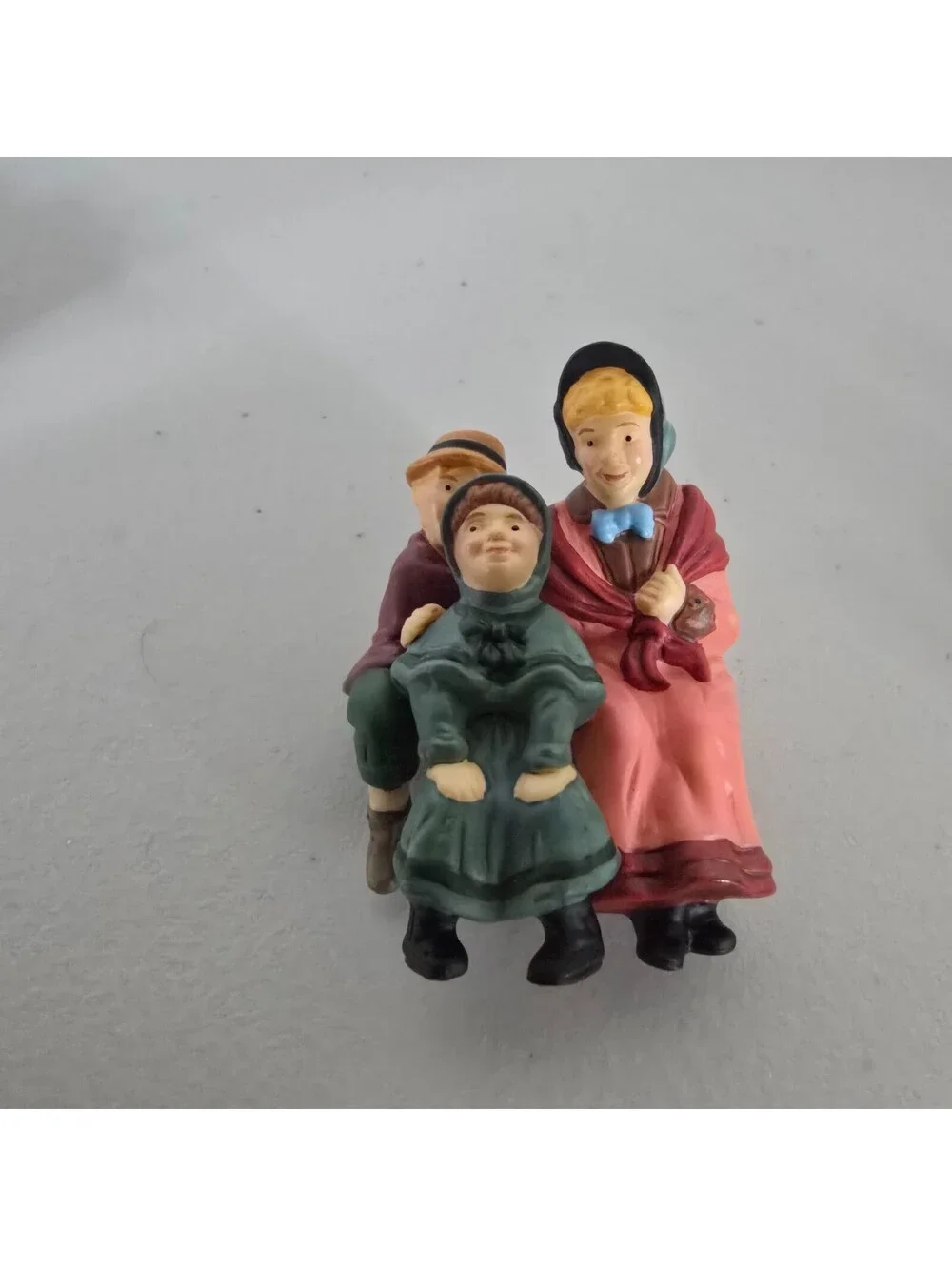 DEPT 56 SITTING IN CAMDEN PARK Set Of 4 -Retired - 58411 With Original Box